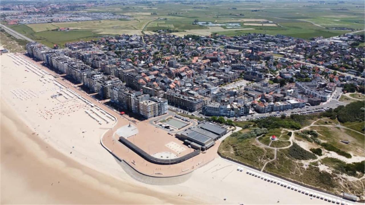 Отель Tiny Beachhouse Belgium, Вендуйне Экстерьер фото